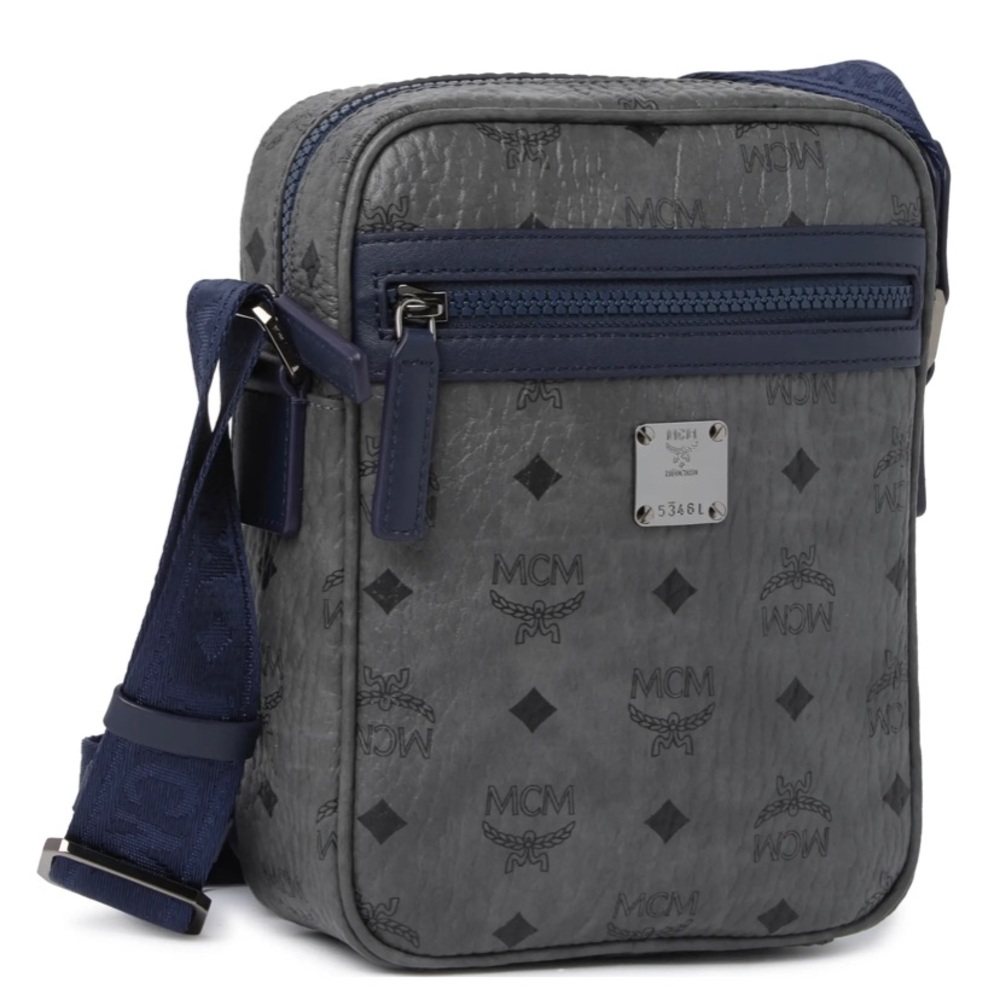 SOLD⛔️(UNISEX) Auth. MCM viseto Logo diamond zip Crosb - Picture 4 of 15